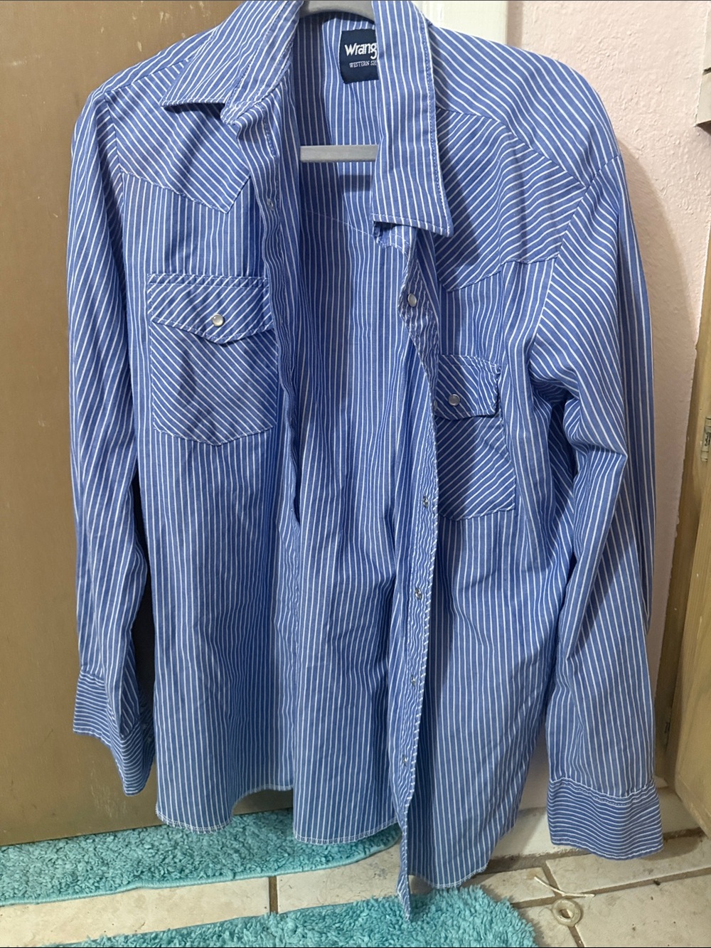 Wrangler Blue and White Striped Casual Button-Down Shirt